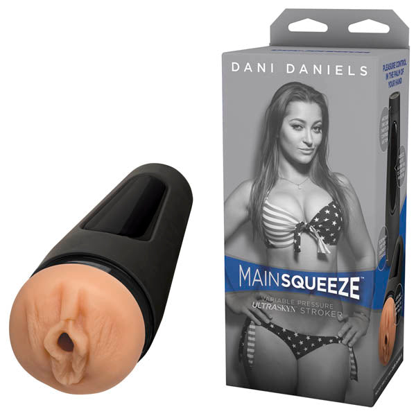Main Squeeze - Dani Daniels Masturbator