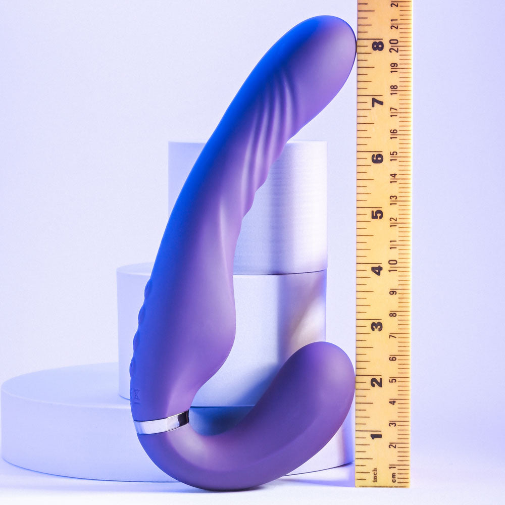Evolved SHARE THE LOVE Vibrating Strapless Strap-on