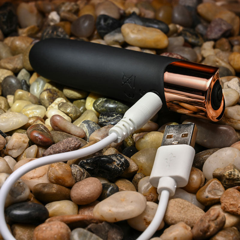 Gender X THE GOLD STANDARD Vibrator