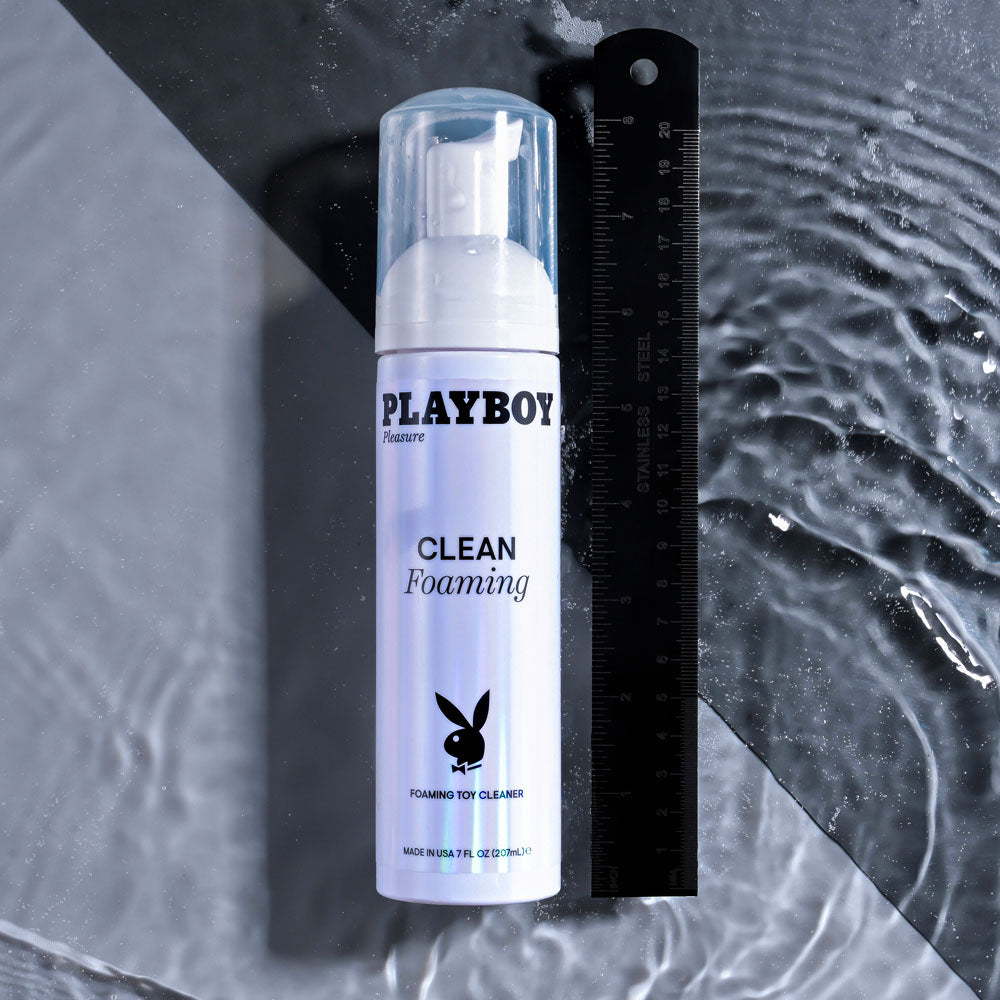 Playboy Pleasure 207ml CLEAN FOAMING