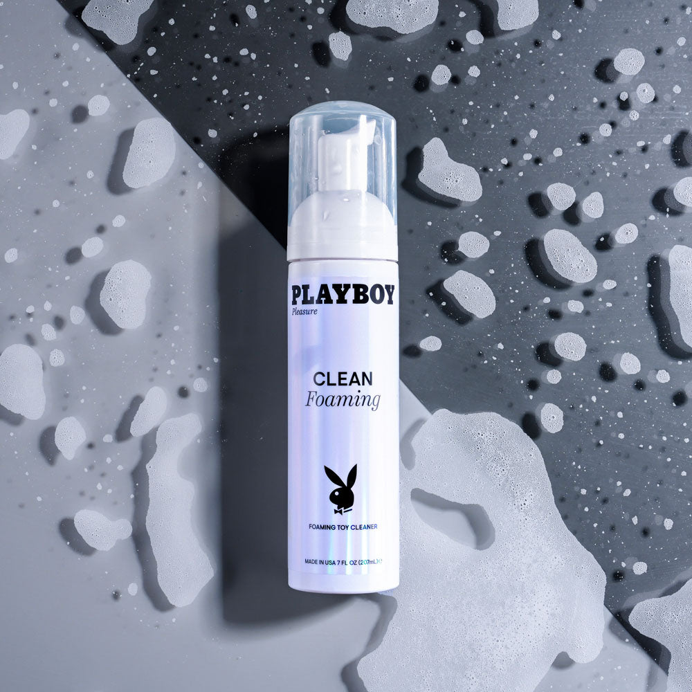 Playboy Pleasure 207ml CLEAN FOAMING