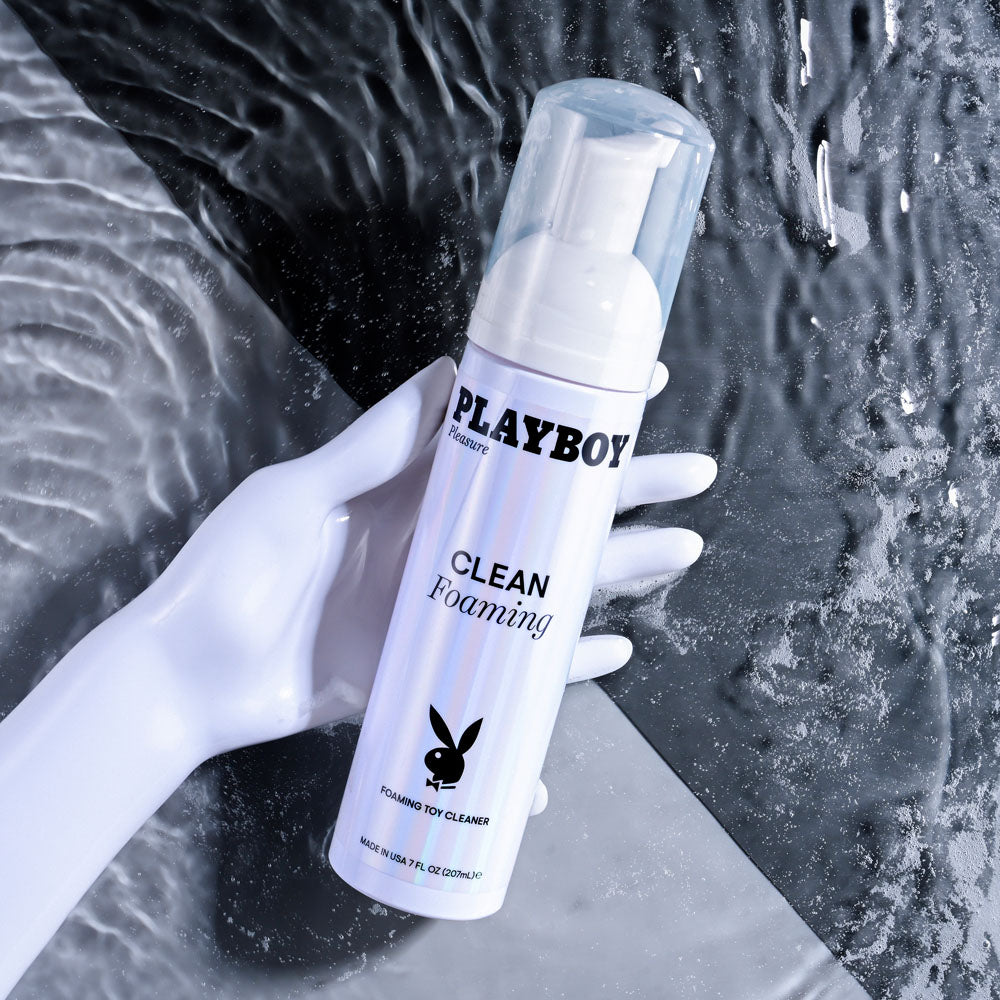 Playboy Pleasure 207ml CLEAN FOAMING