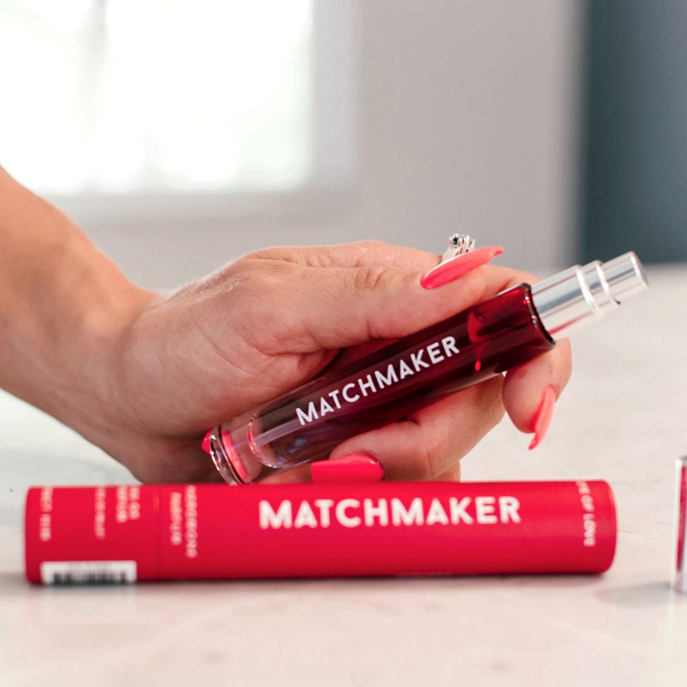 Eye of Love Matchmaker Red Diamond - 10 ml - Pheromone Parfum for Women to attract Men - 10 ml Spray - Mr and Mrs D's