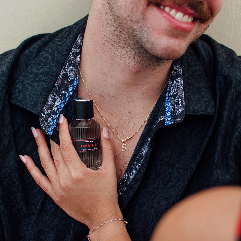 Eye Of Love Romantic Pheromone Cologne - 50 ml - Sandalwood Scented Pheromone Cologne for Men to attract Women - 50 ml Spray - Mr and Mrs D's