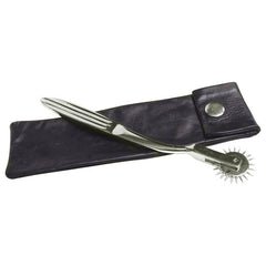 The KinkLab Wartenberg Pinwheel, featuring sharp, evenly spaced spikes on a roller, rests in a black leather pouch with a snap button. Ideal for sensory play and neurological exams, it seamlessly blends medical precision with erotic life.